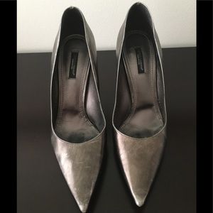 Dolce & Gabbana Metallic Heel